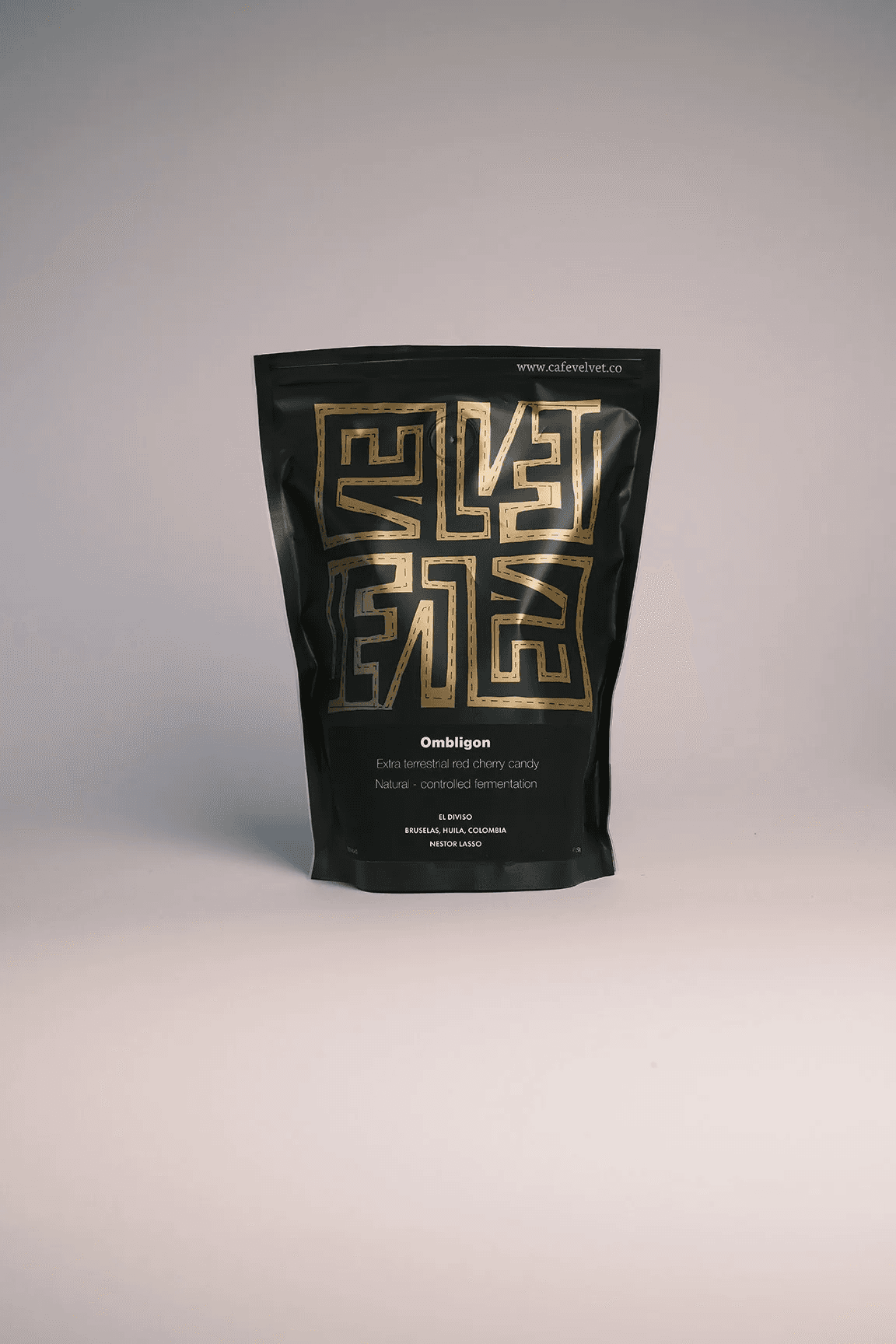 Image of Ombligon by Nestor Lasso