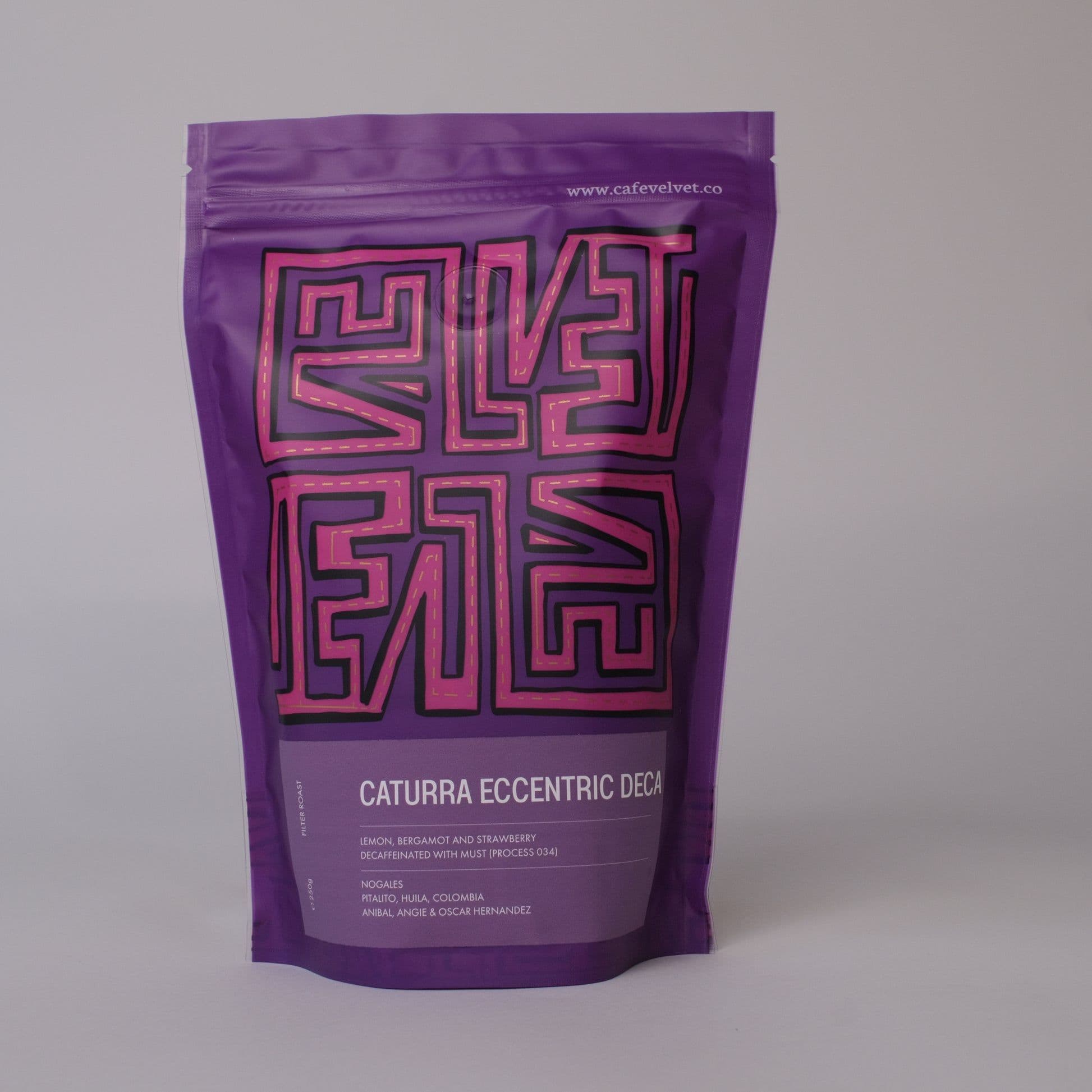 Image of Caturra Eccentric Deca By Oscar Hernandez